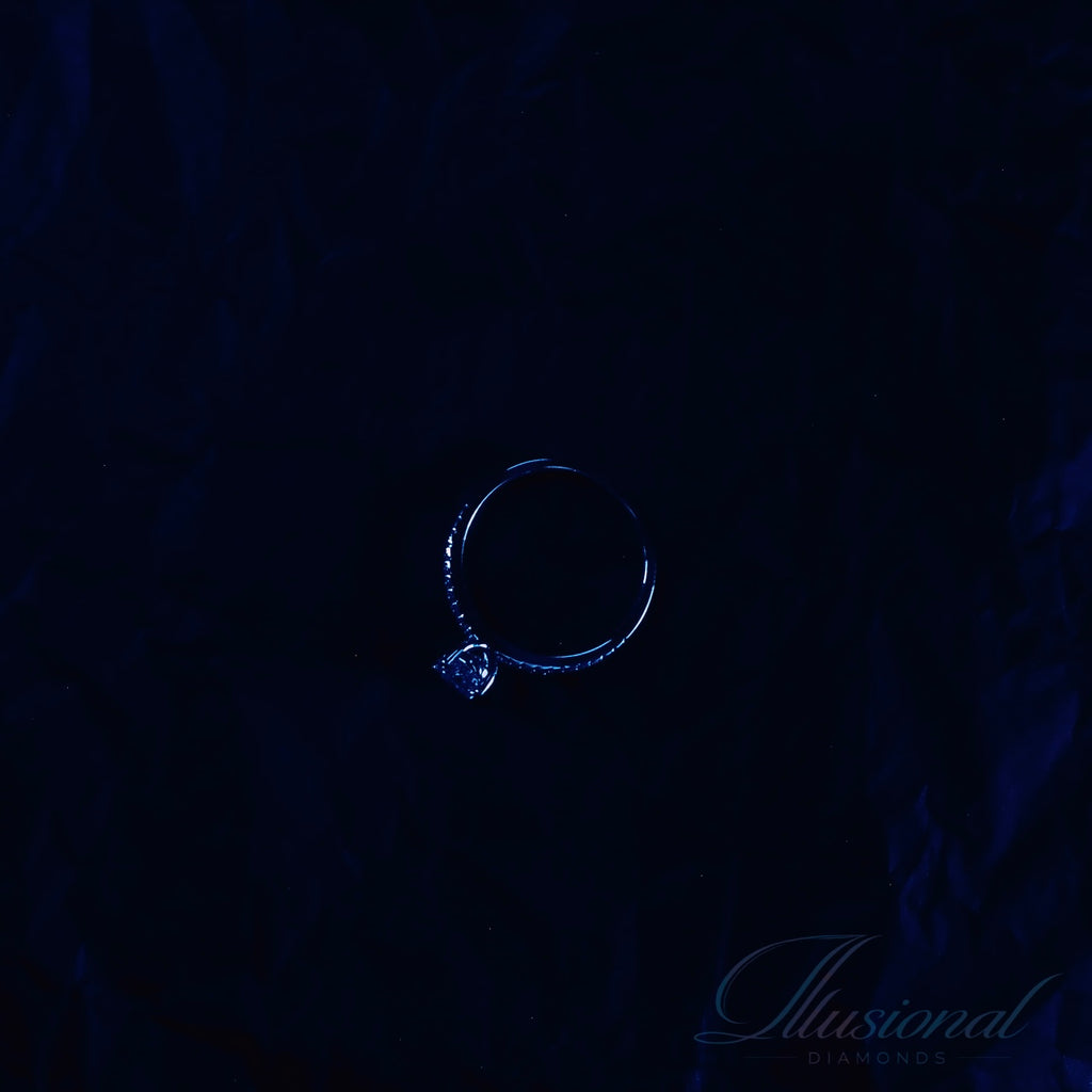Silver 'Oval' Cut Ring
